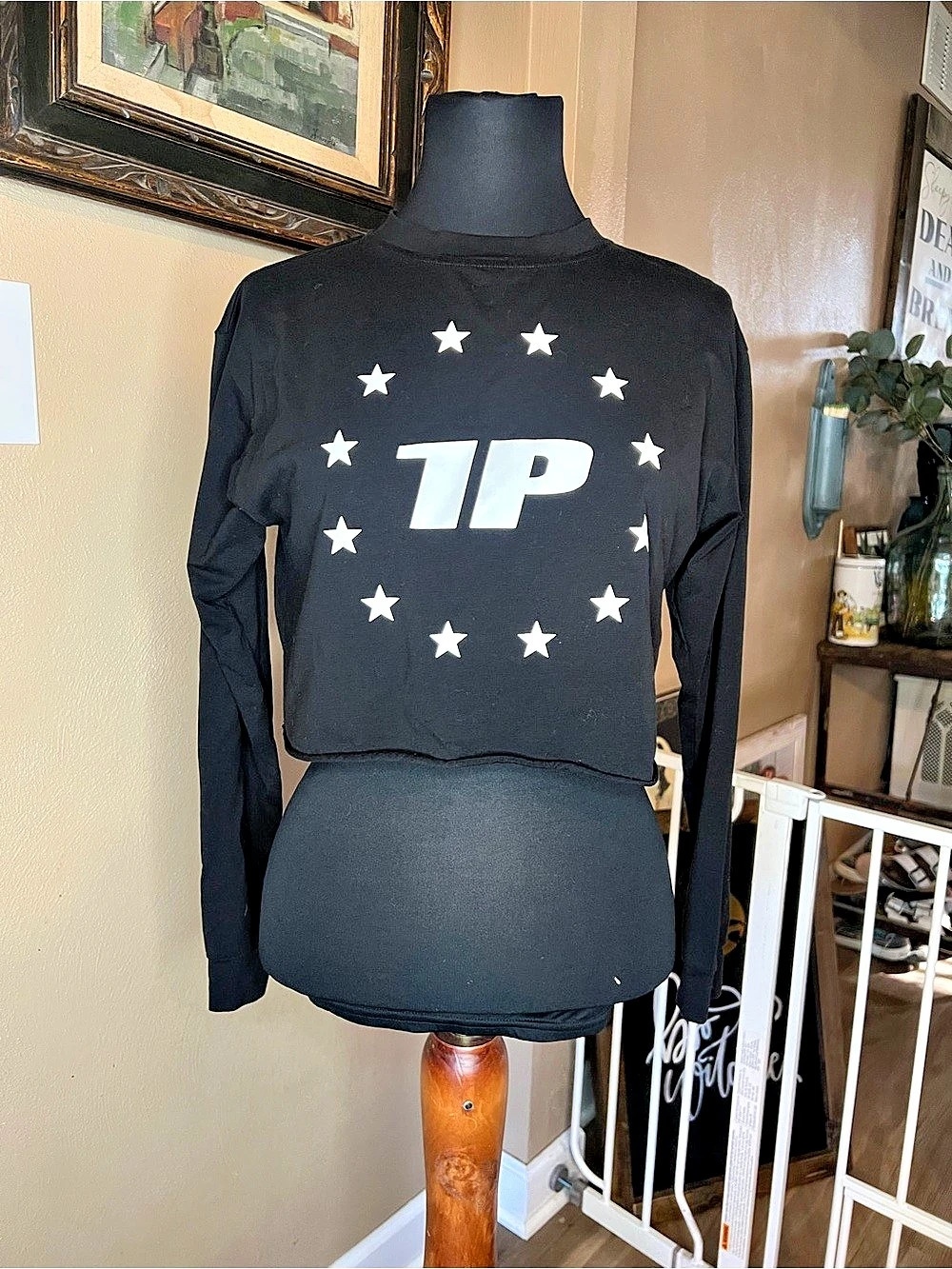 1st Phorm Graphic Long Sleeve Cropped Top Black Sz Small